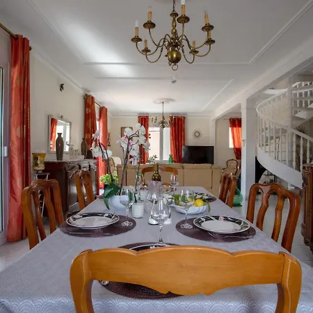 Le Flora By Interhome *