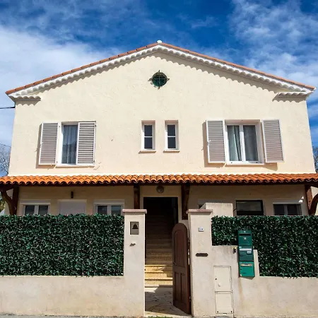 Appartement Le Flora By Interhome Villeneuve-Loubet