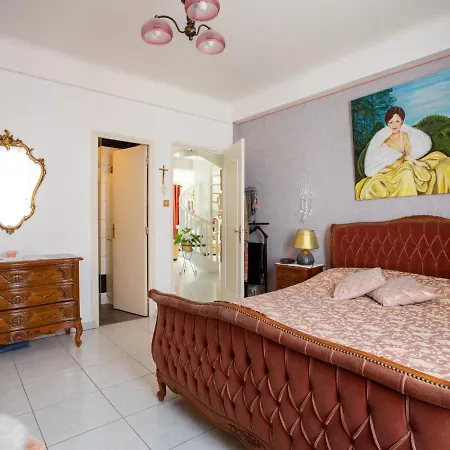 Le Flora By Interhome Daire