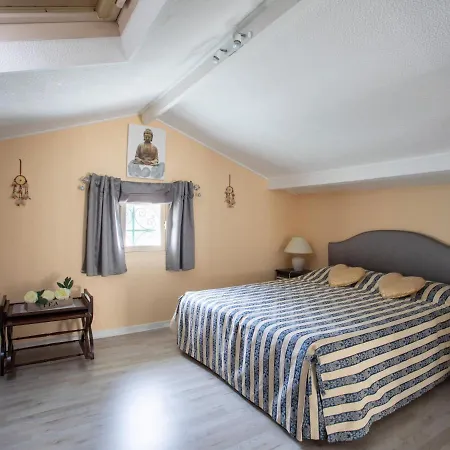 Le Flora By Interhome Daire *