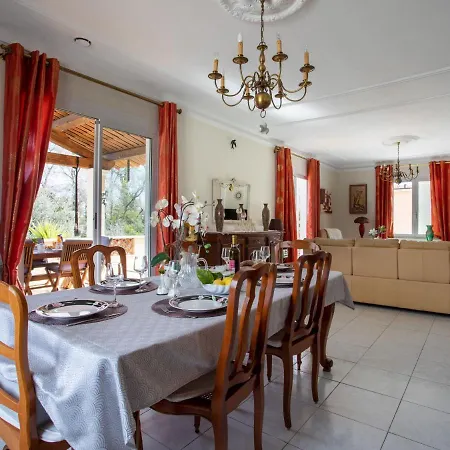 Le Flora By Interhome Villeneuve-Loubet