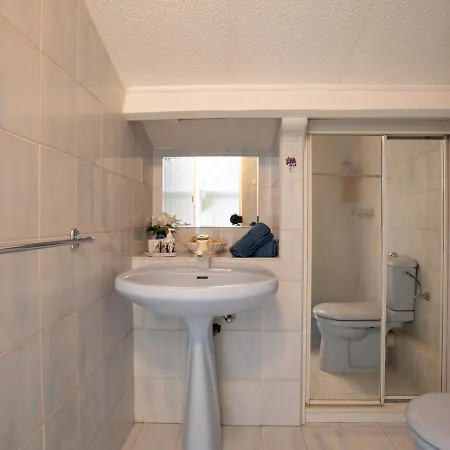 Le Flora By Interhome Daire